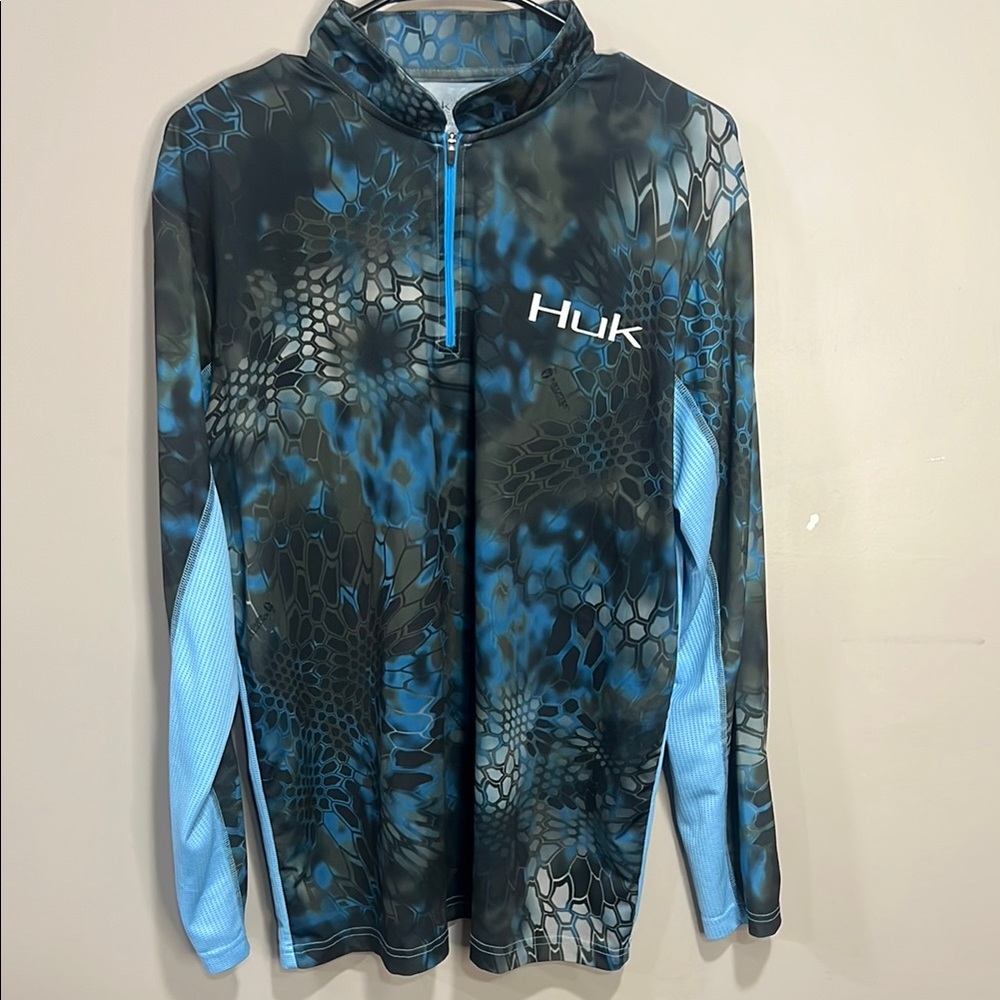 Huk Blue and Black long sleeve size small